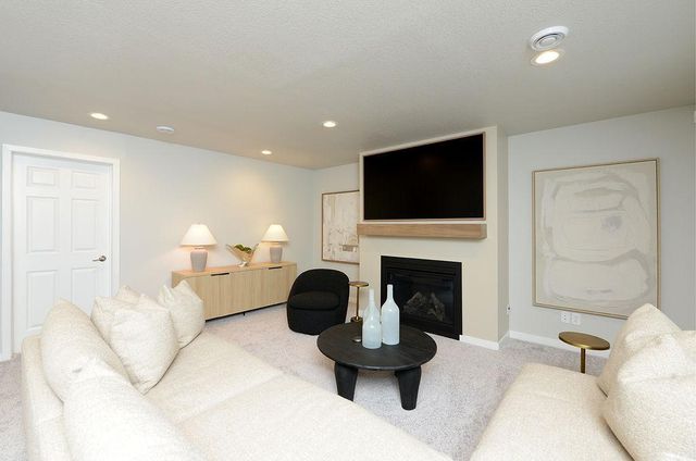 10226 Concord Drive S, Horace, ND 58047