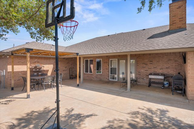 2606 Loyola Street, Lubbock, TX 79415