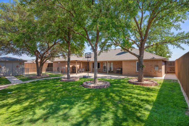 2606 Loyola Street, Lubbock, TX 79415