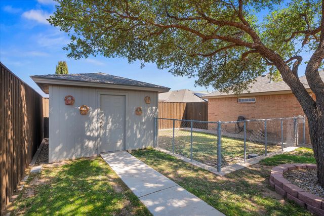 2606 Loyola Street, Lubbock, TX 79415