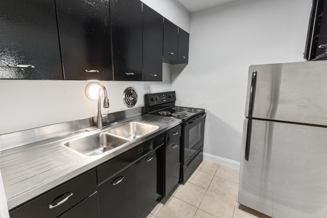 6012 N Kenmore Avenue 4F, Chicago, IL 60660
