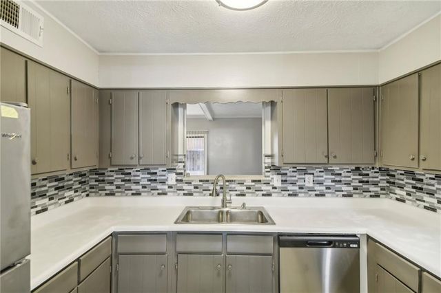6429 Woodstone Way, Morrow, GA 30260