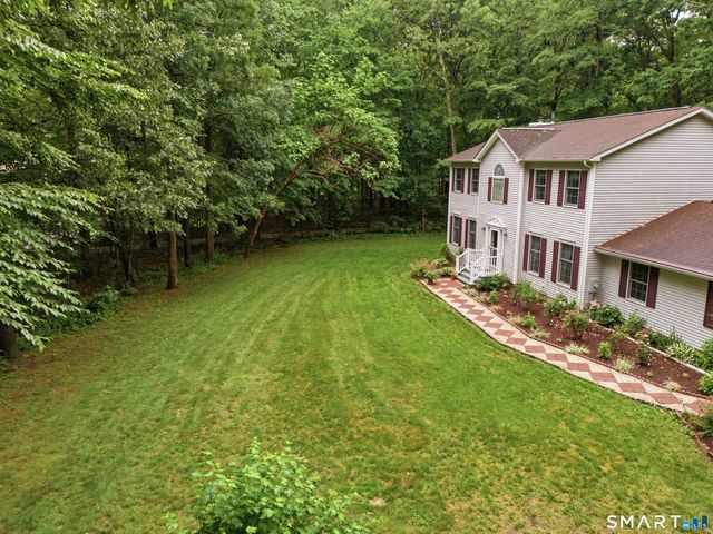 17 Dean Road, East Lyme, CT 06333