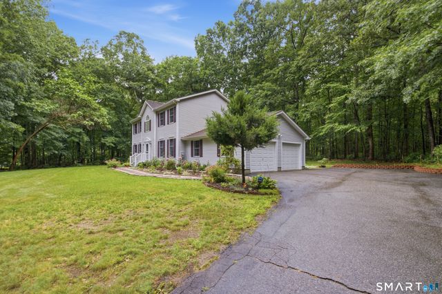 17 Dean Road, East Lyme, CT 06333