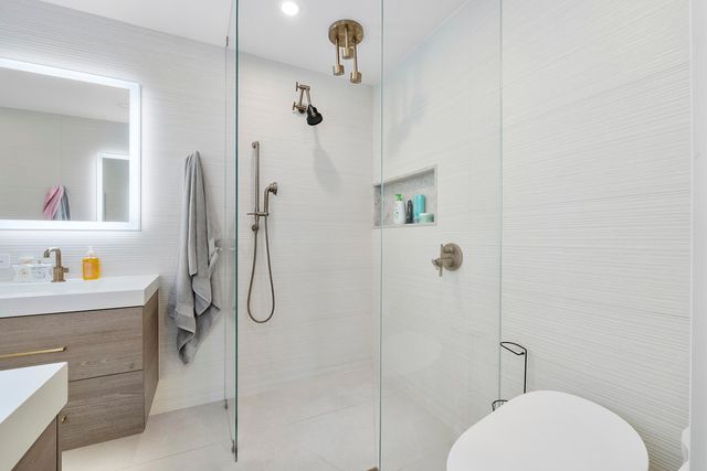 725 NE 36TH Street, Boca Raton, FL 33431