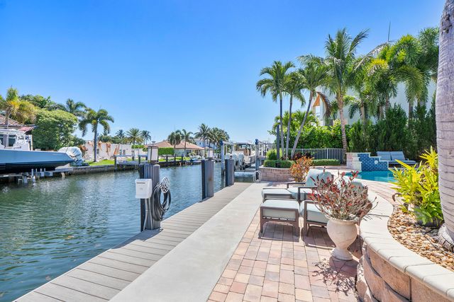 725 NE 36TH Street, Boca Raton, FL 33431