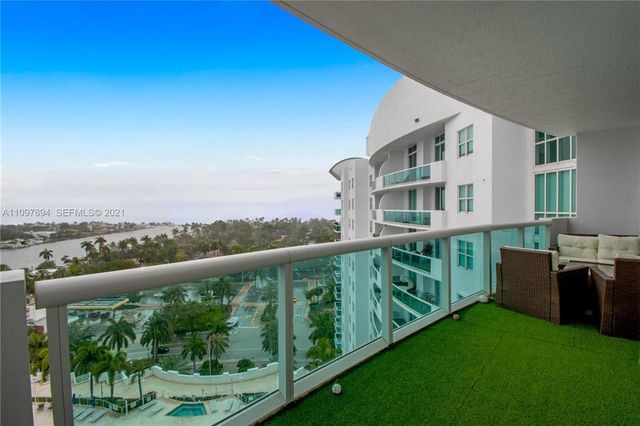 7900 HARBOR ISLAND Drive 1517, North Bay Village, FL 33141