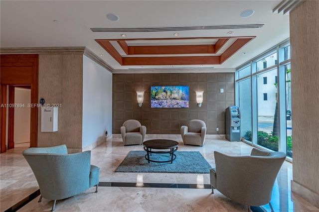 7900 HARBOR ISLAND Drive 1517, North Bay Village, FL 33141