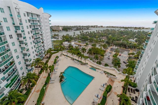 7900 HARBOR ISLAND Drive 1517, North Bay Village, FL 33141