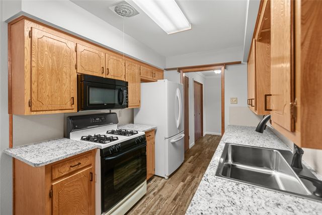 605 S Ricketts Street, Sherman, TX 75092