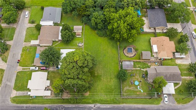 605 S Ricketts Street, Sherman, TX 75092