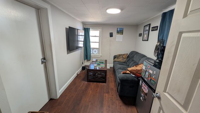 11 Bellevue Street, Manchester, NH 03103