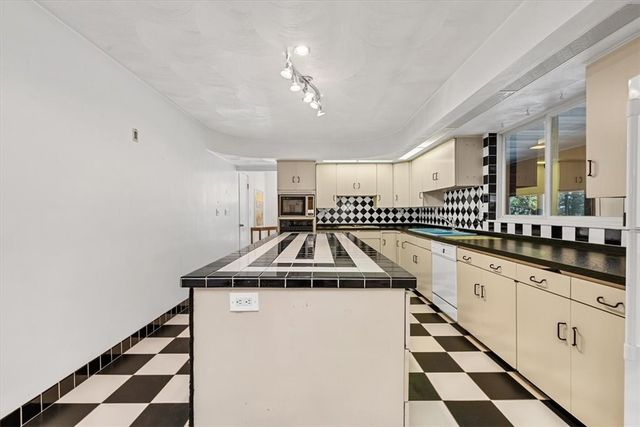 550 Silvis Hollow Rd, Kittanning Twp, PA 16201