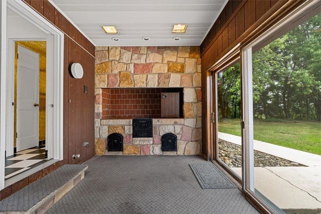 550 Silvis Hollow Rd, Kittanning Twp, PA 16201