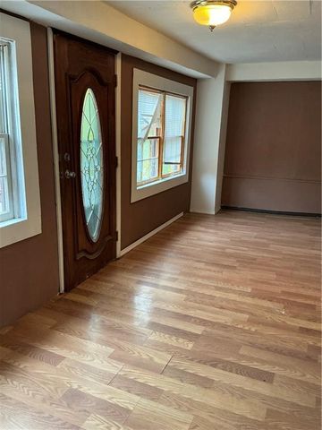 522 Kensington Avenue, Kansas City, MO 64124