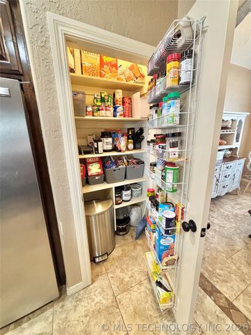 2010 E Creekside Road, Stigler, OK 74462