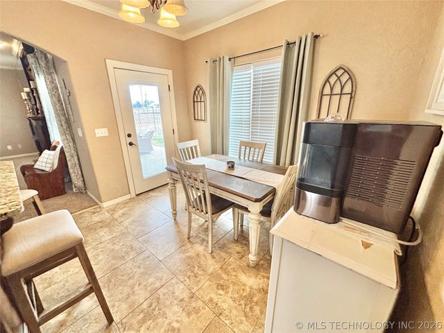 2010 E Creekside Road, Stigler, OK 74462