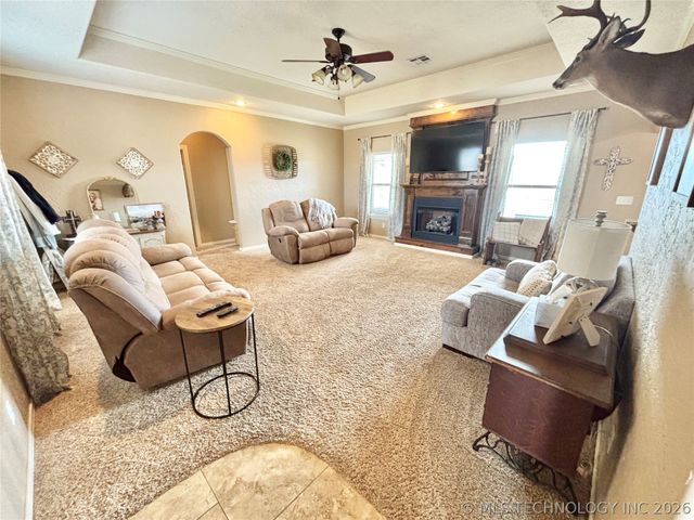 2010 E Creekside Road, Stigler, OK 74462