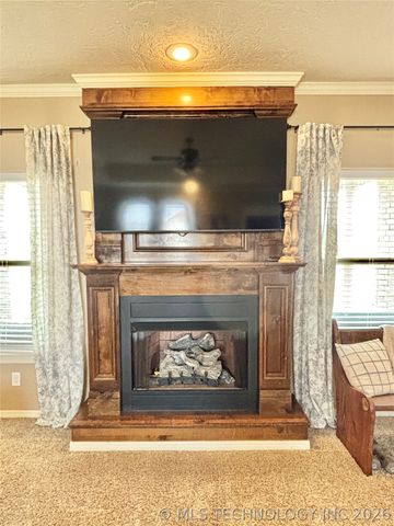 2010 E Creekside Road, Stigler, OK 74462