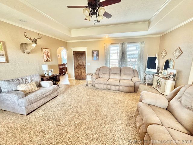 2010 E Creekside Road, Stigler, OK 74462