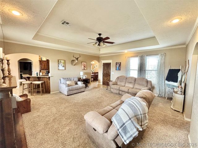 2010 E Creekside Road, Stigler, OK 74462