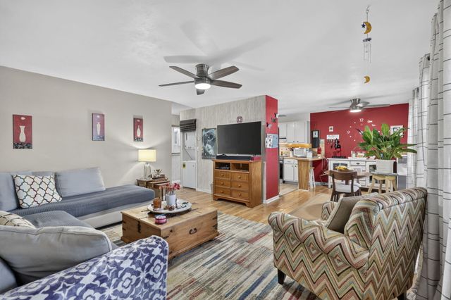 810 LAKE SHORE Drive 25, Lake Park, FL 33403