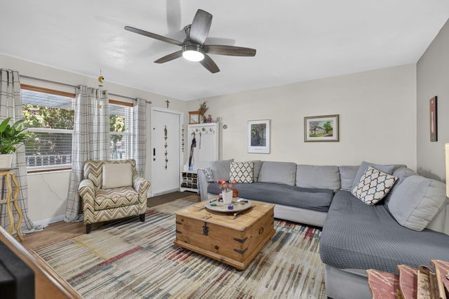 810 LAKE SHORE Drive 25, Lake Park, FL 33403