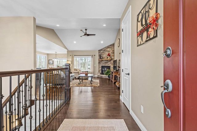 2960 BALLY BUNION LANE, Green Bay, WI 54311