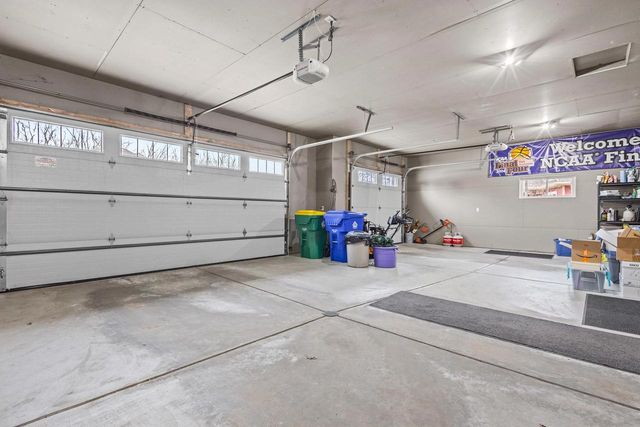 2960 BALLY BUNION LANE, Green Bay, WI 54311