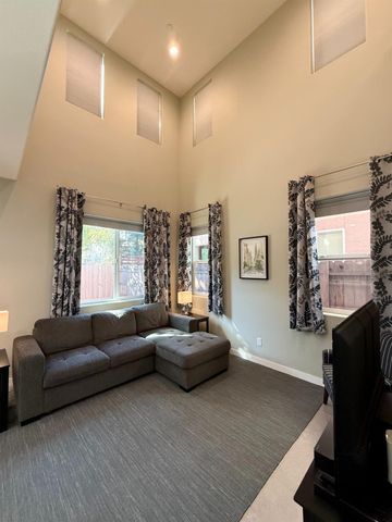 1268 Piazza Lane, Clovis, CA 93612