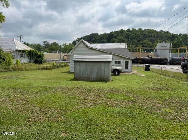 1506 Pittstown Road, Bristol, VA 24201