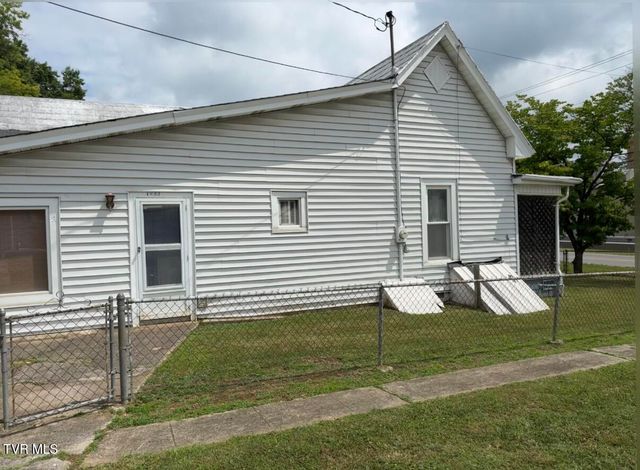 1506 Pittstown Road, Bristol, VA 24201