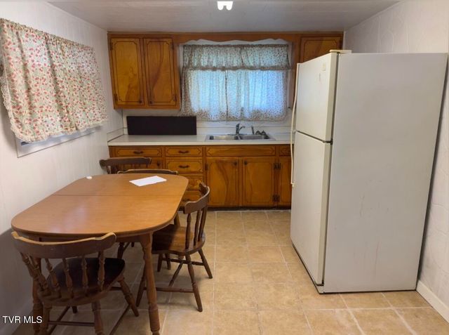 1506 Pittstown Road, Bristol, VA 24201