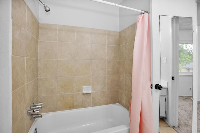 9541 Clanton Street, Houston, TX 77080