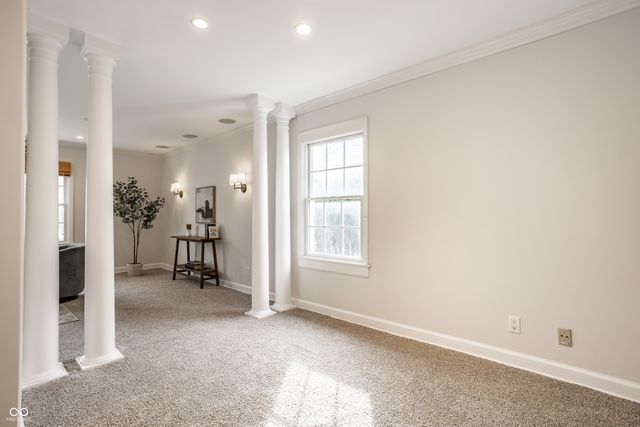 6930 Oak Lane, Indianapolis, IN 46220