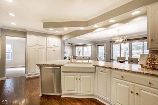 6930 Oak Lane, Indianapolis, IN 46220