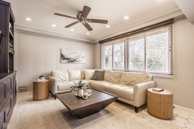 6930 Oak Lane, Indianapolis, IN 46220