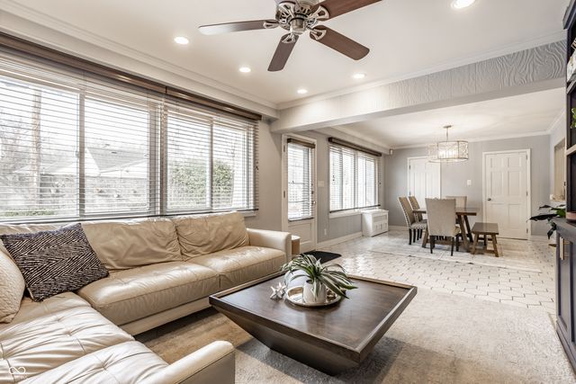 6930 Oak Lane, Indianapolis, IN 46220