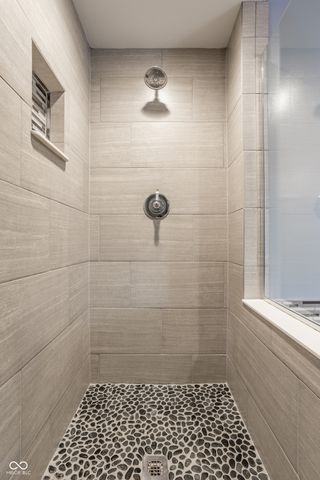 6930 Oak Lane, Indianapolis, IN 46220