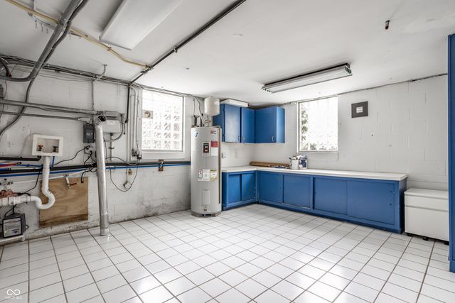 6930 Oak Lane, Indianapolis, IN 46220