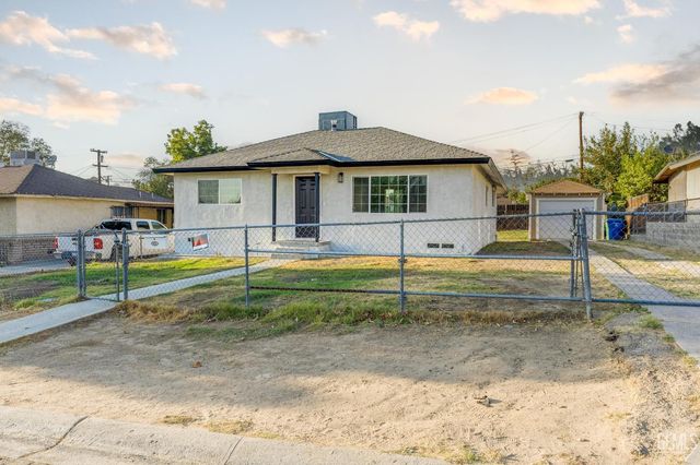 1218 Water Street, Bakersfield, CA 93305