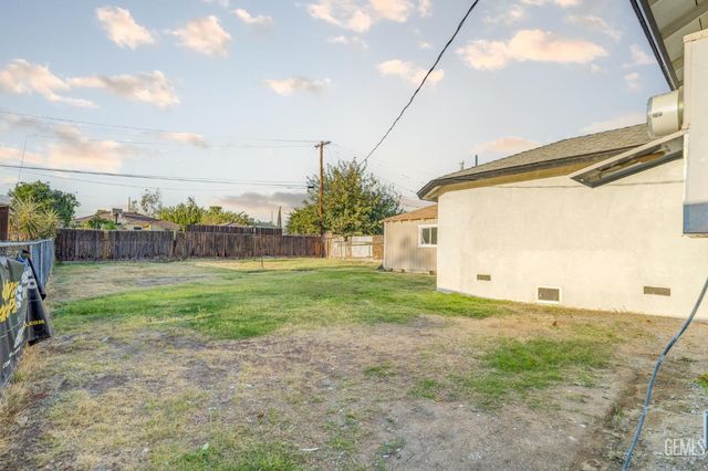 1218 Water Street, Bakersfield, CA 93305