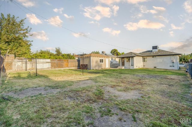 1218 Water Street, Bakersfield, CA 93305