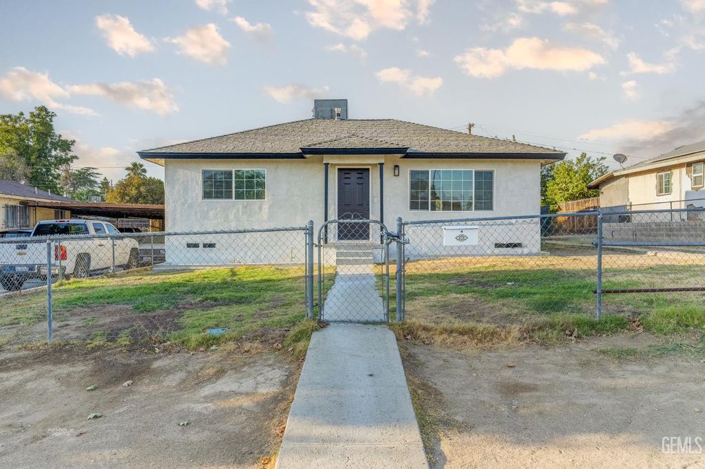 1218 Water Street, Bakersfield, CA 93305