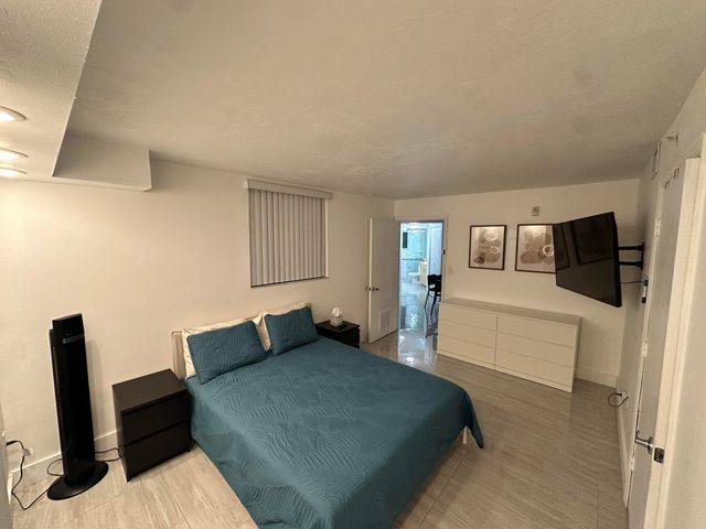 102 SW 6th Avenue 206, Miami, FL 33130