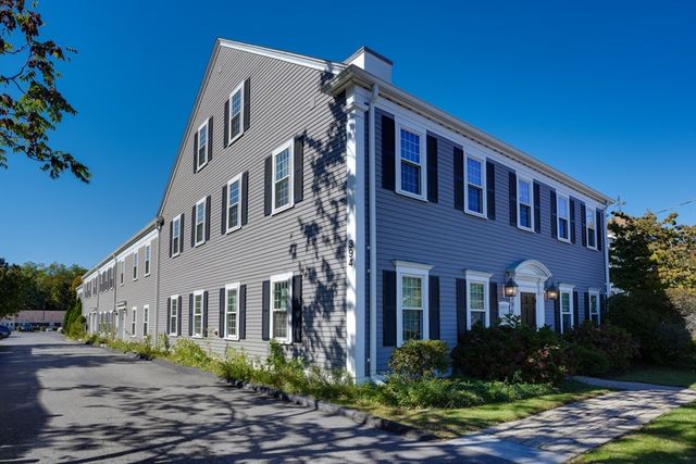 394 Lowell St 19, Lexington, MA 02422