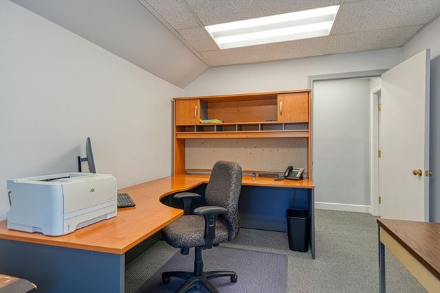 394 Lowell St 19, Lexington, MA 02422