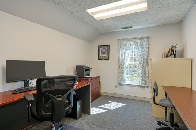 394 Lowell St 19, Lexington, MA 02422