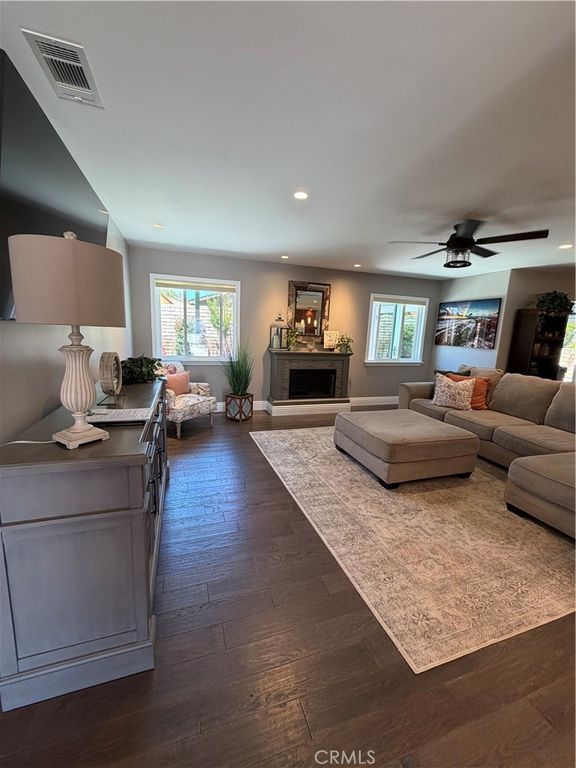 Image 14 of property listing at 401 meadowbrook Drive, Santa Maria, CA 93455