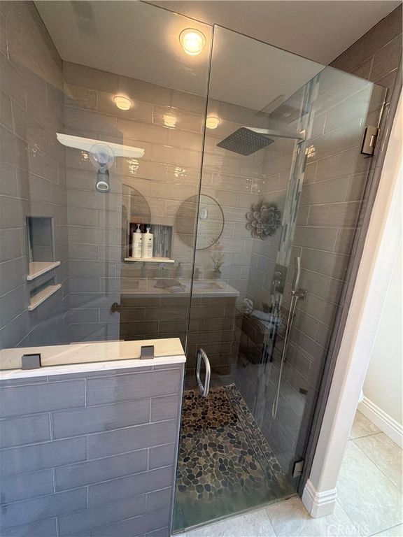 Image 28 of property listing at 401 meadowbrook Drive, Santa Maria, CA 93455